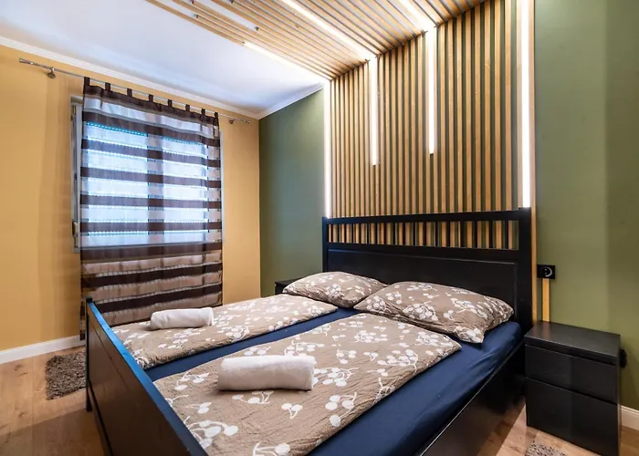 Grand Apartmanhaz Gyenesdias