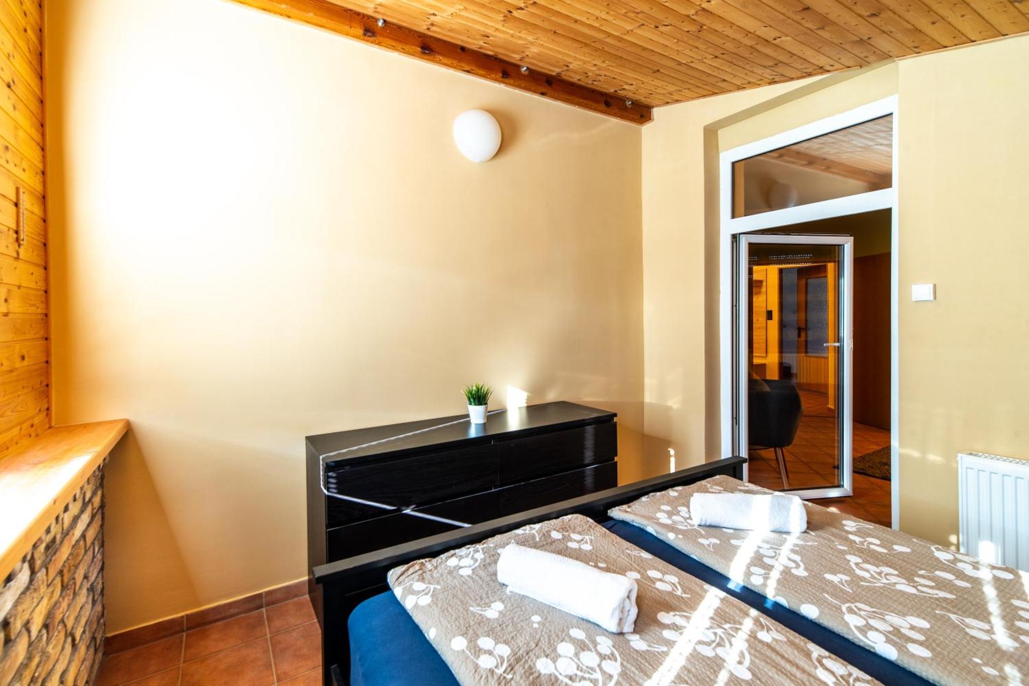 Grand Apartmanhaz Apartment *